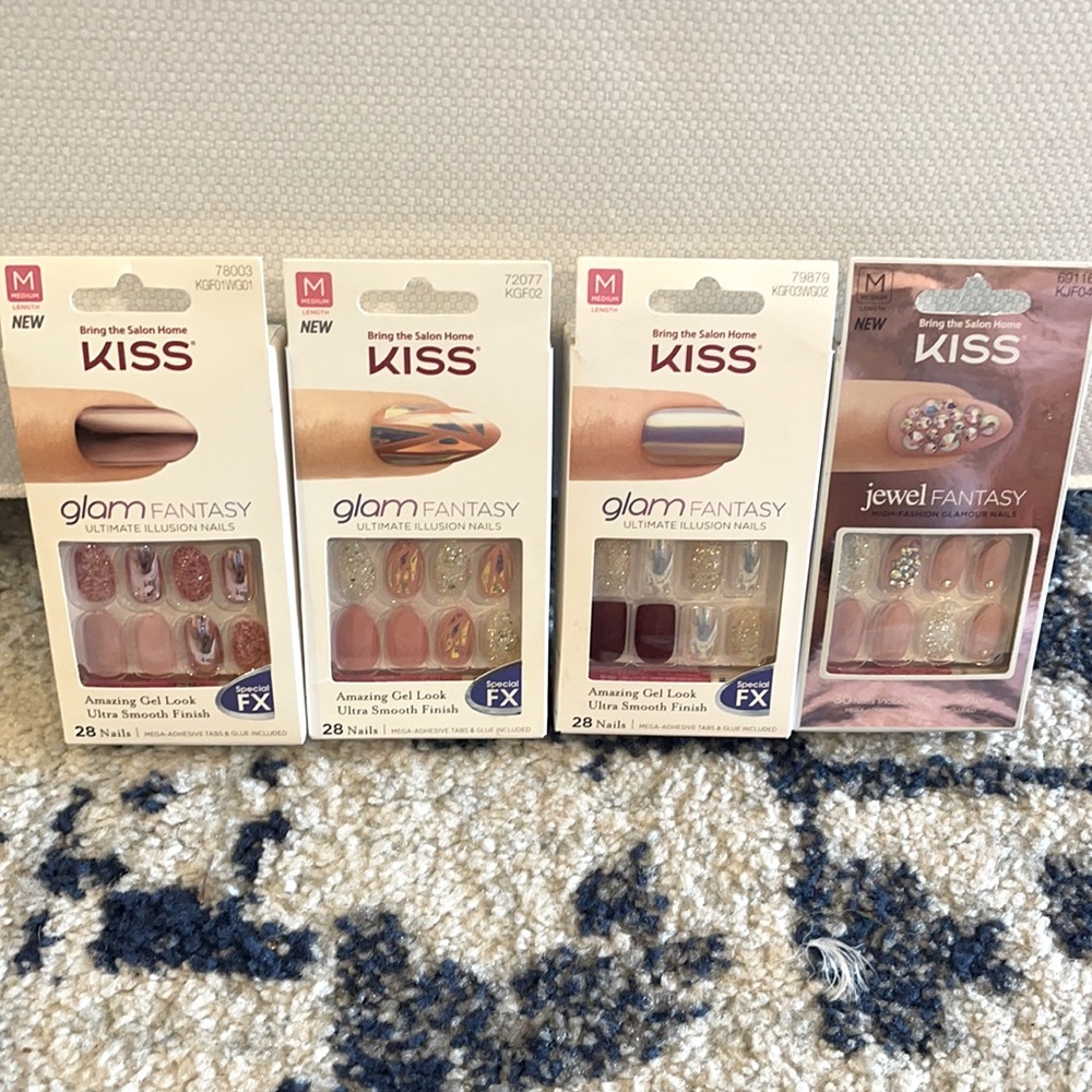 Kiss Fantasy Nail Bundle